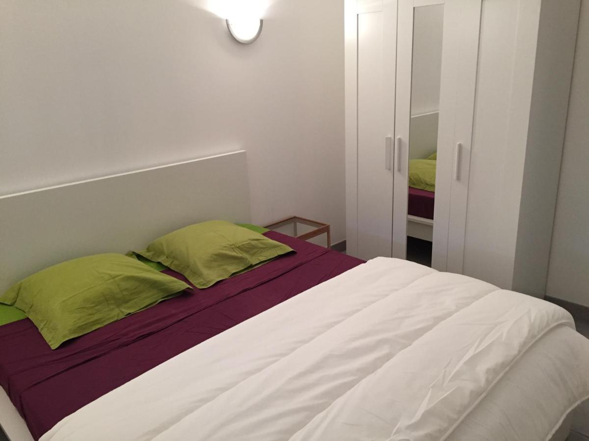 Gites Le Pressoir Vias Luaran gambar